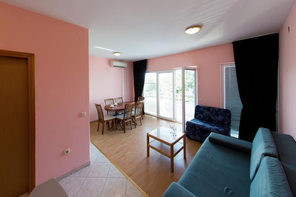 Apartments Danijela 2 Sukošan Kültér fotó